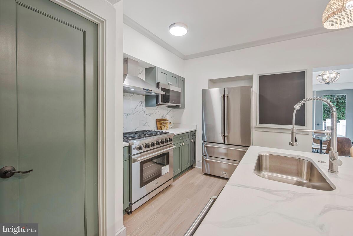 Washington, District Of Columbia, 20011, United States, 4 Bedrooms Bedrooms, ,4 BathroomsBathrooms,Residential,Active,1905358