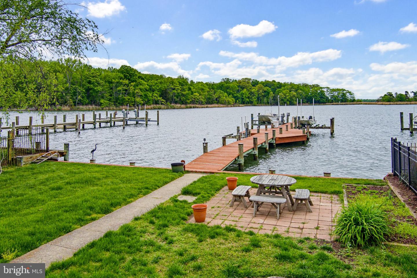 Edgewater, Maryland, 21037, United States, 3 Bedrooms Bedrooms, ,3 BathroomsBathrooms,Residential,Active,2028218
