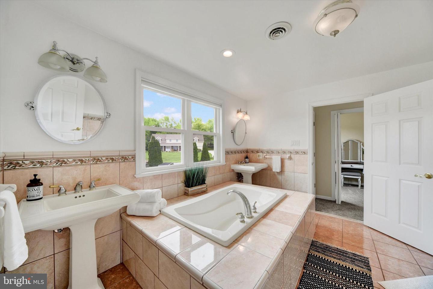 North East, Maryland, 21901, United States, 4 Bedrooms Bedrooms, ,3 BathroomsBathrooms,Residential,Pending,2045514