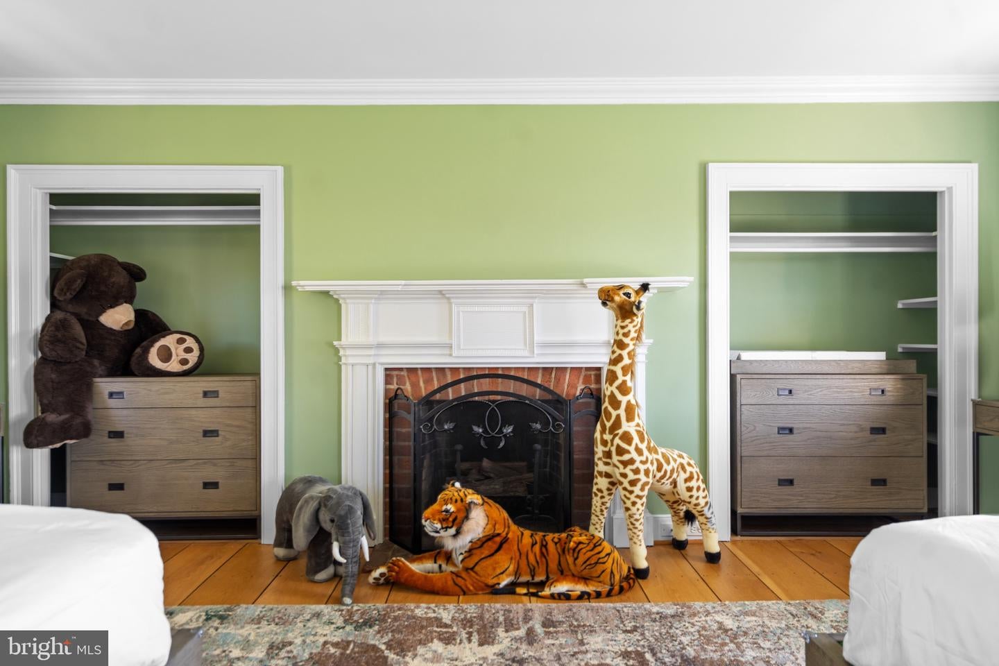 Waterford, Virginia, 20197, United States, 4 Bedrooms Bedrooms, ,5 BathroomsBathrooms,Residential,Active,1771409