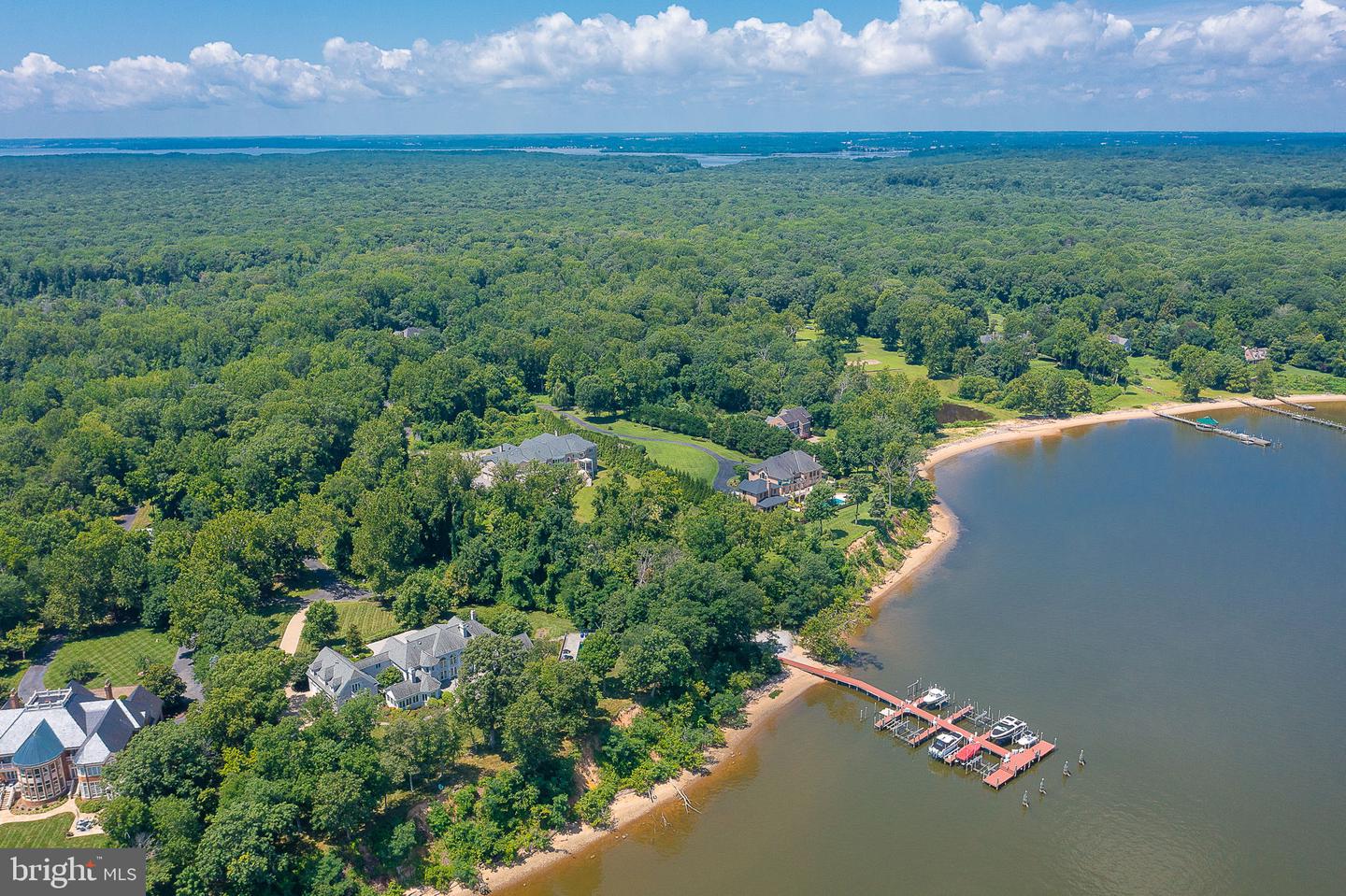 Lorton, Virginia, 22079, United States, 6 Bedrooms Bedrooms, ,8 BathroomsBathrooms,Residential,Active,1933878