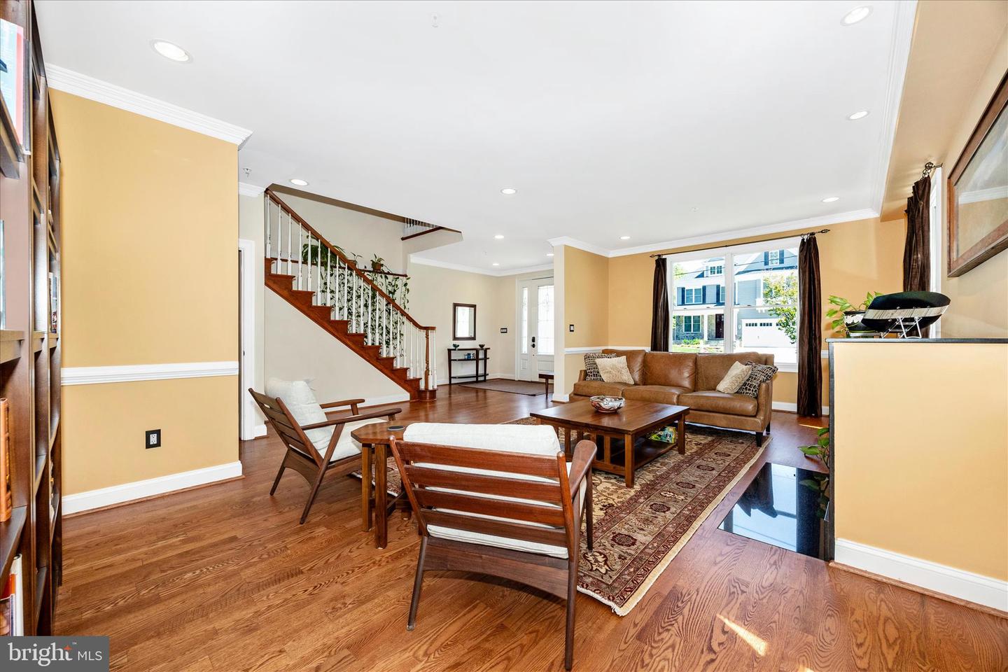 Kensington, Maryland, 20895, United States, 5 Bedrooms Bedrooms, ,5 BathroomsBathrooms,Residential,Active,2044984
