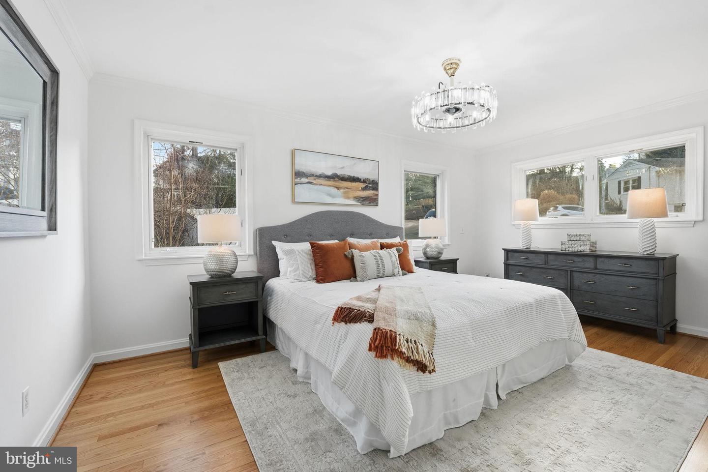 Arlington, Virginia, 22207, United States, 4 Bedrooms Bedrooms, ,3 BathroomsBathrooms,Residential,Pending,2010199