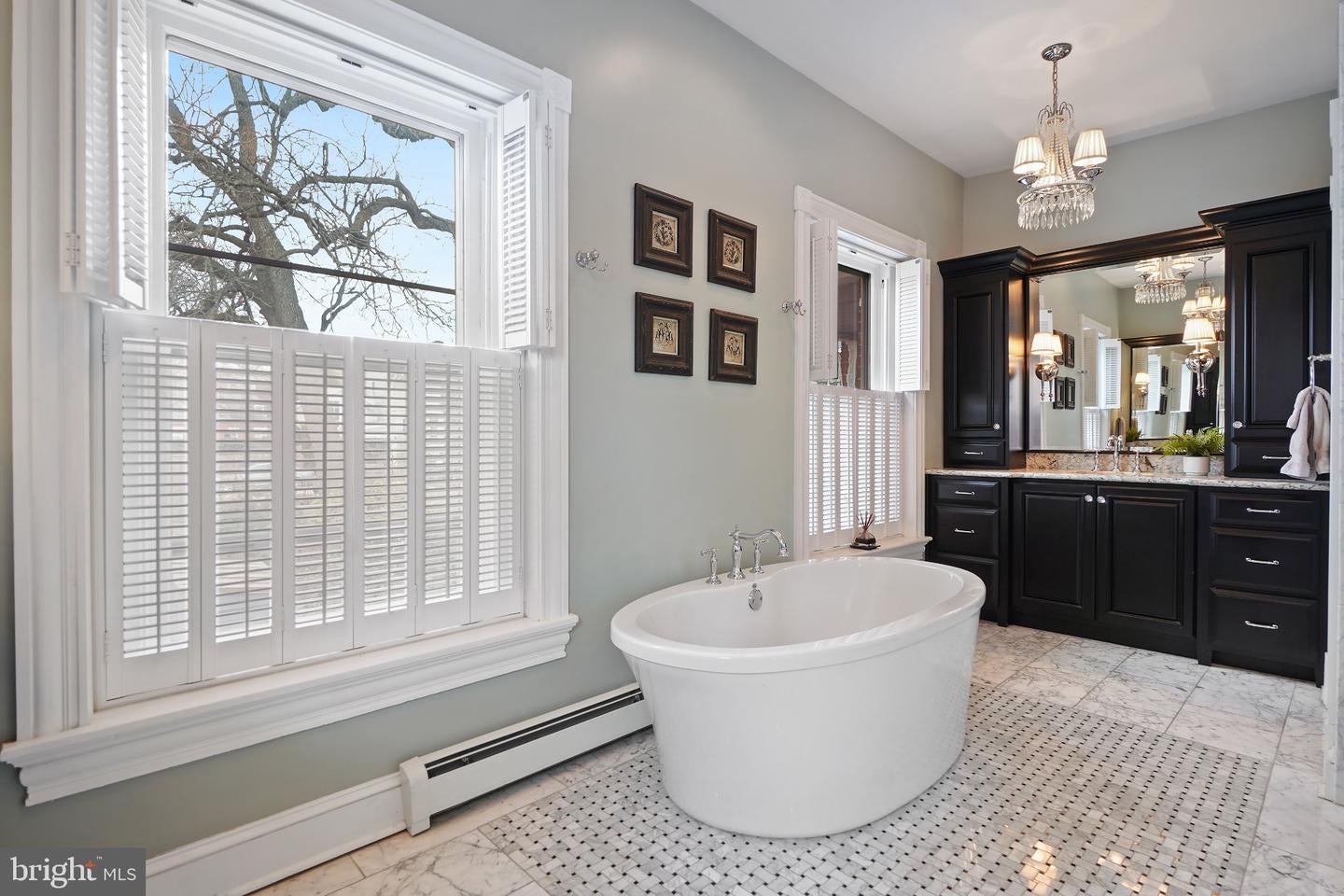 Frederick, Maryland, 21701, United States, 4 Bedrooms Bedrooms, ,4 BathroomsBathrooms,Residential,Active,2031418