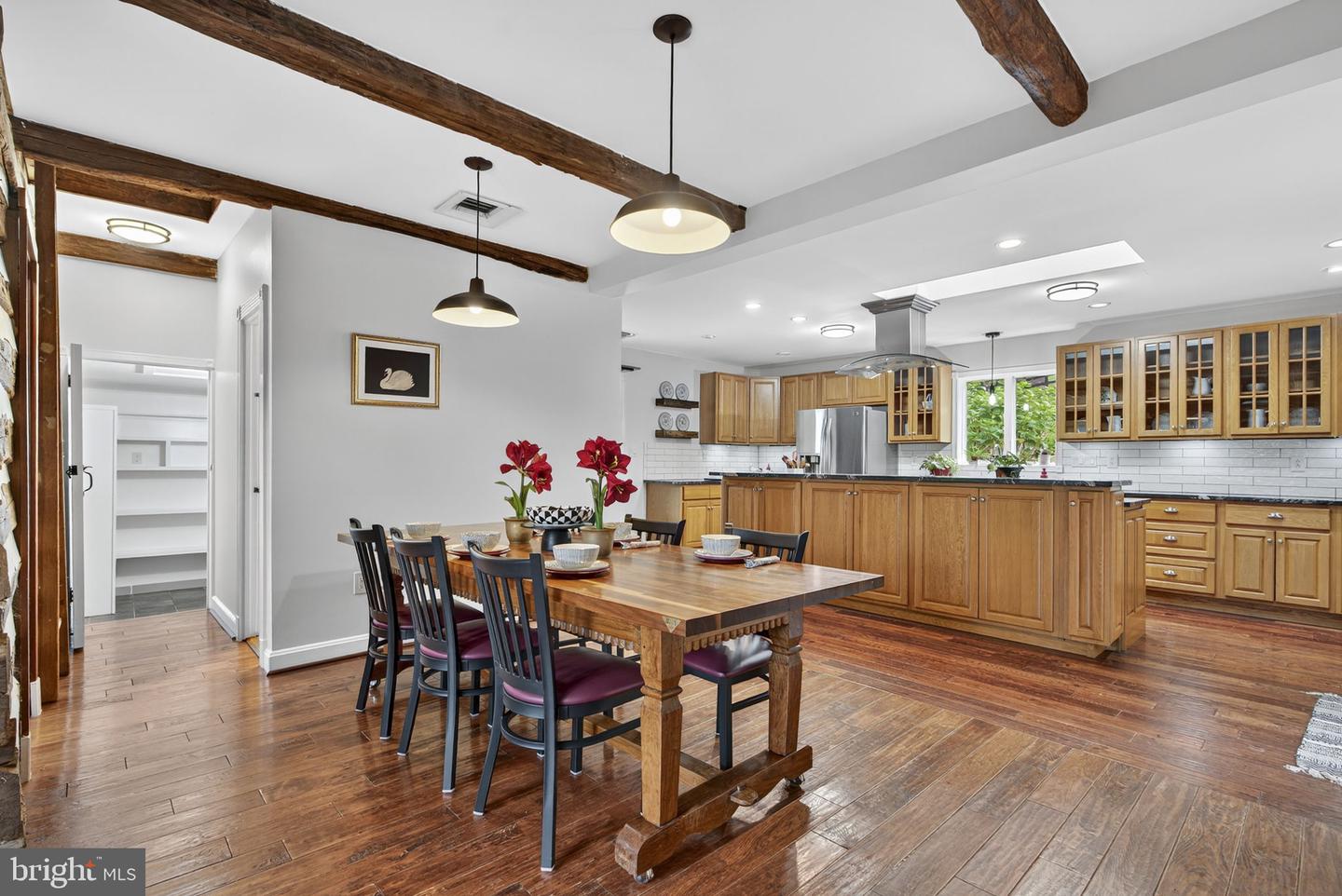 Lovettsville, Virginia, 20180, United States, ,2 BathroomsBathrooms,Residential,Active,1954034