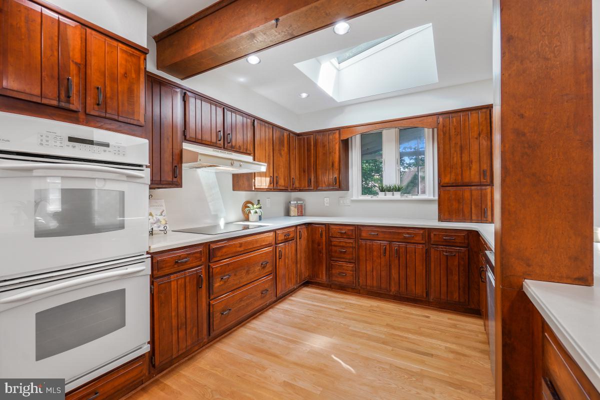 Potomac, Maryland, 20854, United States, 4 Bedrooms Bedrooms, ,3 BathroomsBathrooms,Residential,Active,1889030