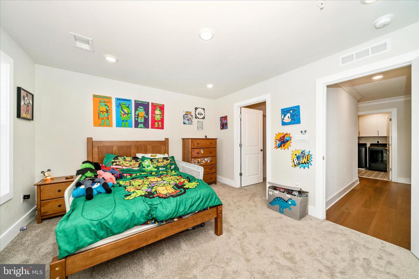 Germantown, Maryland, 20874, United States, 7 Bedrooms Bedrooms, ,6 BathroomsBathrooms,Residential,Active,2045016