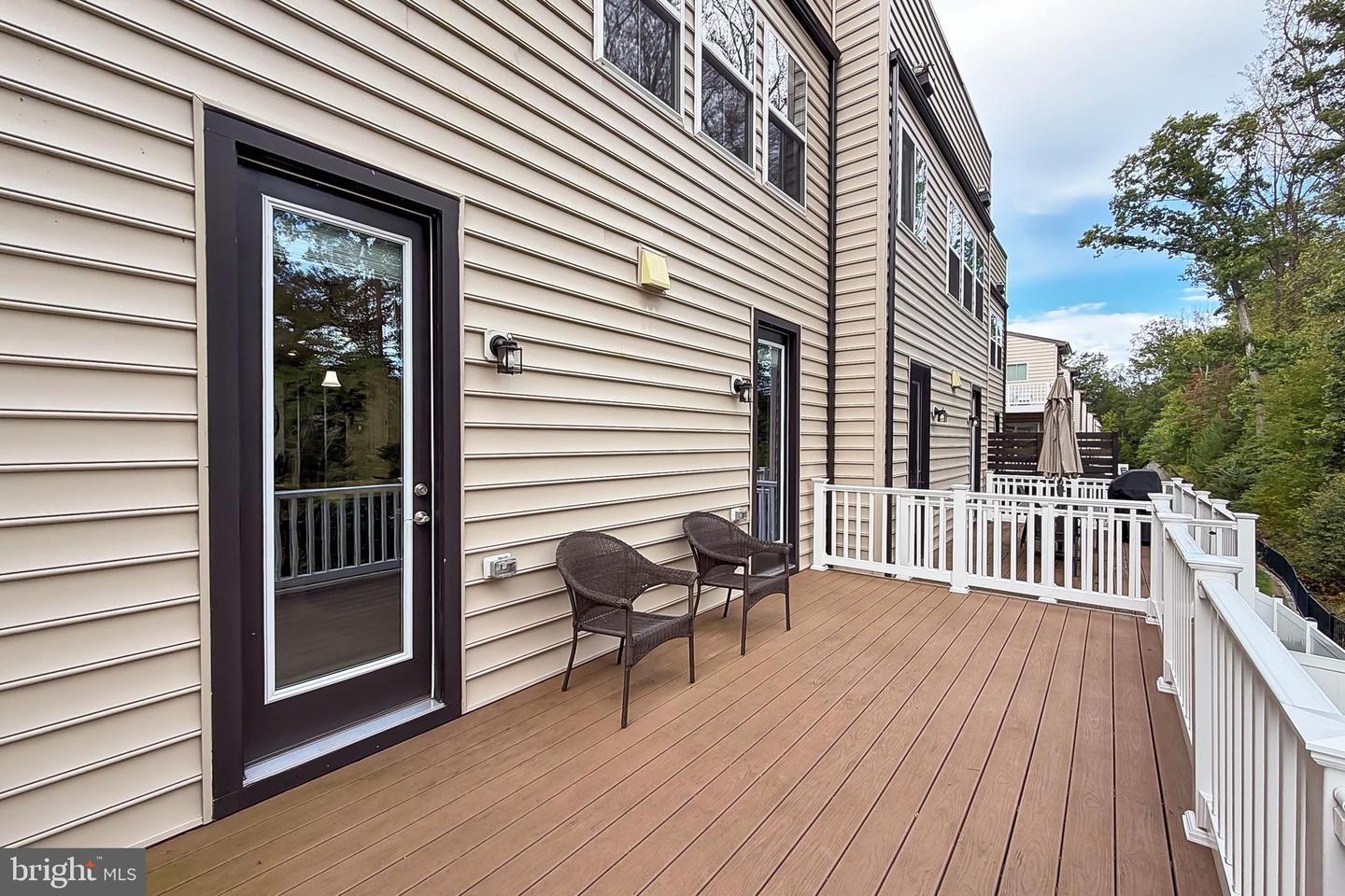 Fairfax, Virginia, 22033, United States, 4 Bedrooms Bedrooms, ,5 BathroomsBathrooms,Residential,Active,1992238