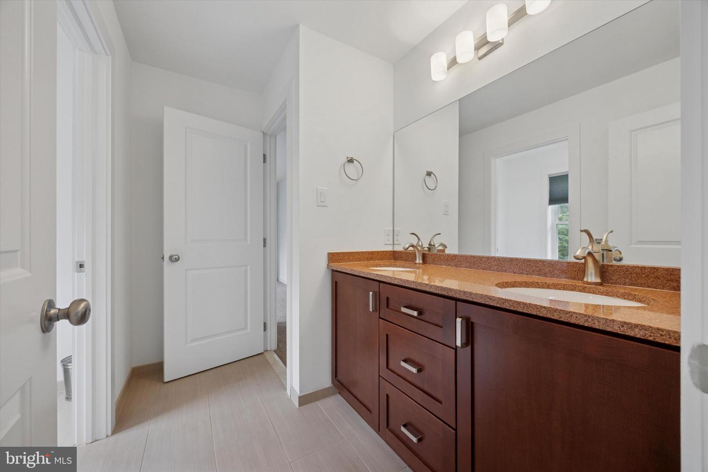 West Chester, Pennsylvania, 19380, United States, 4 Bedrooms Bedrooms, ,4 BathroomsBathrooms,Residential,Active,1909855