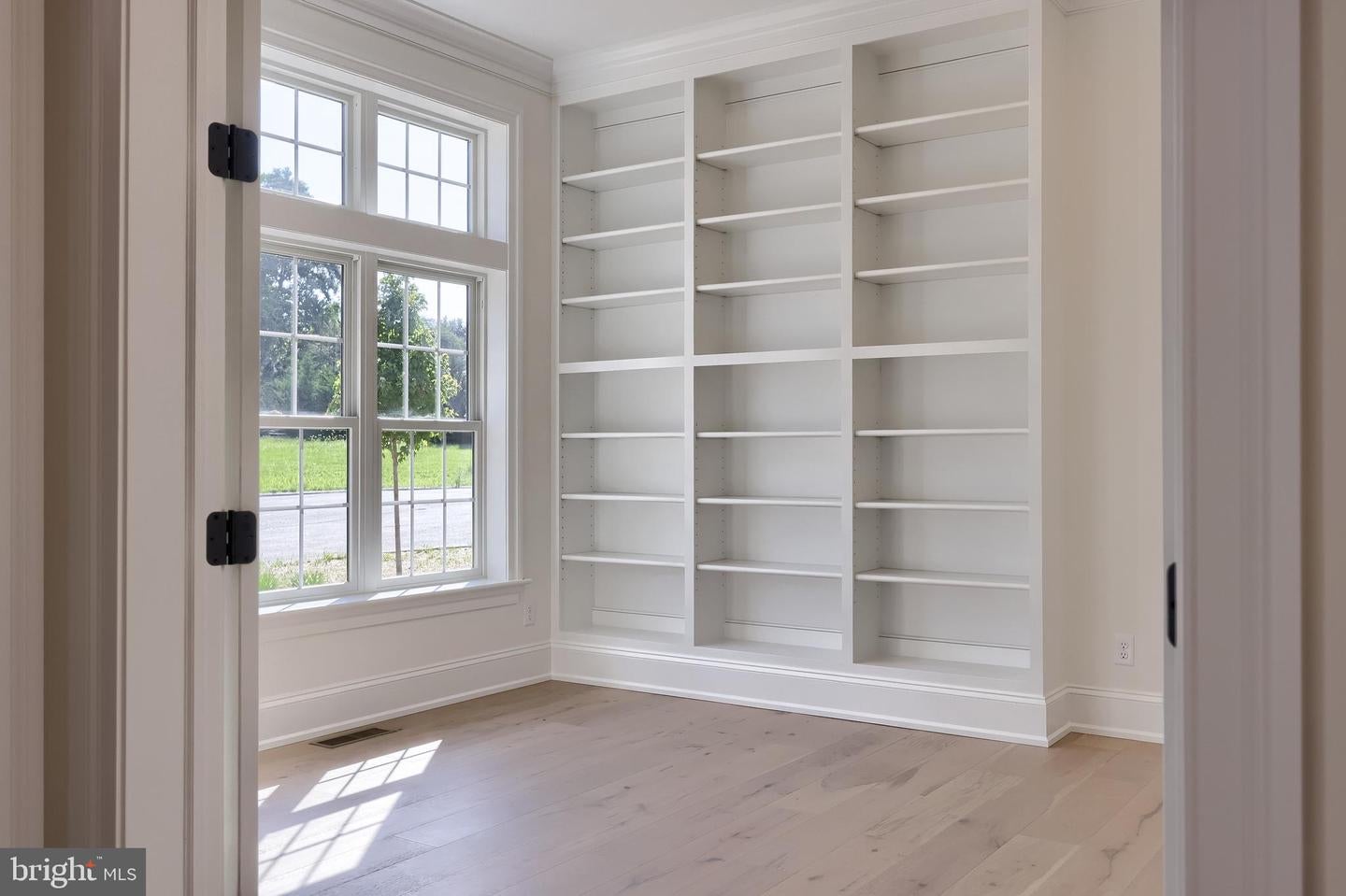 Lititz, Pennsylvania, 17543, United States, 4 Bedrooms Bedrooms, ,5 BathroomsBathrooms,Residential,Active,1913049