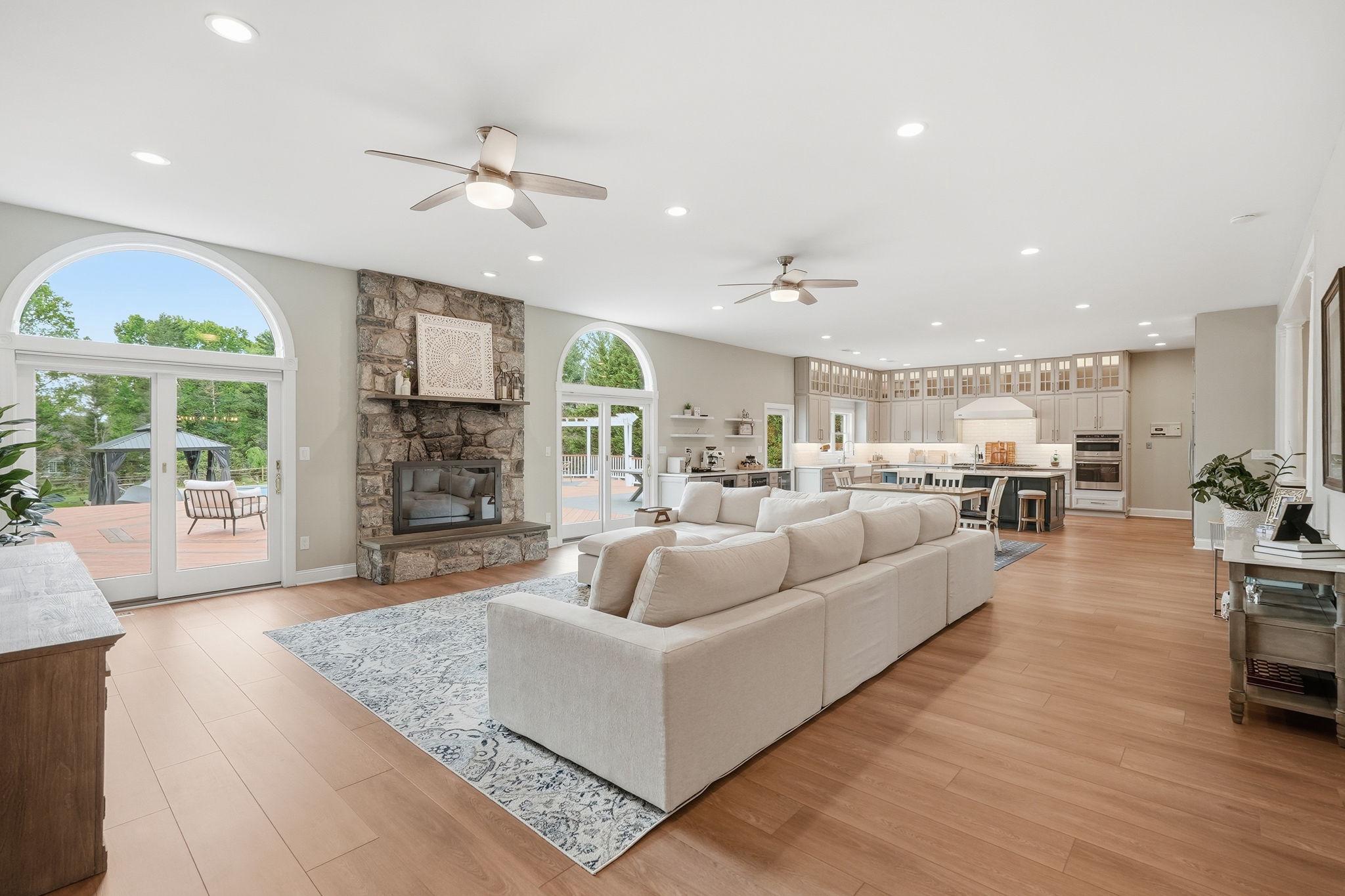 North Potomac, Maryland, 20878, United States, 7 Bedrooms Bedrooms, ,8 BathroomsBathrooms,Residential,Active,2044145
