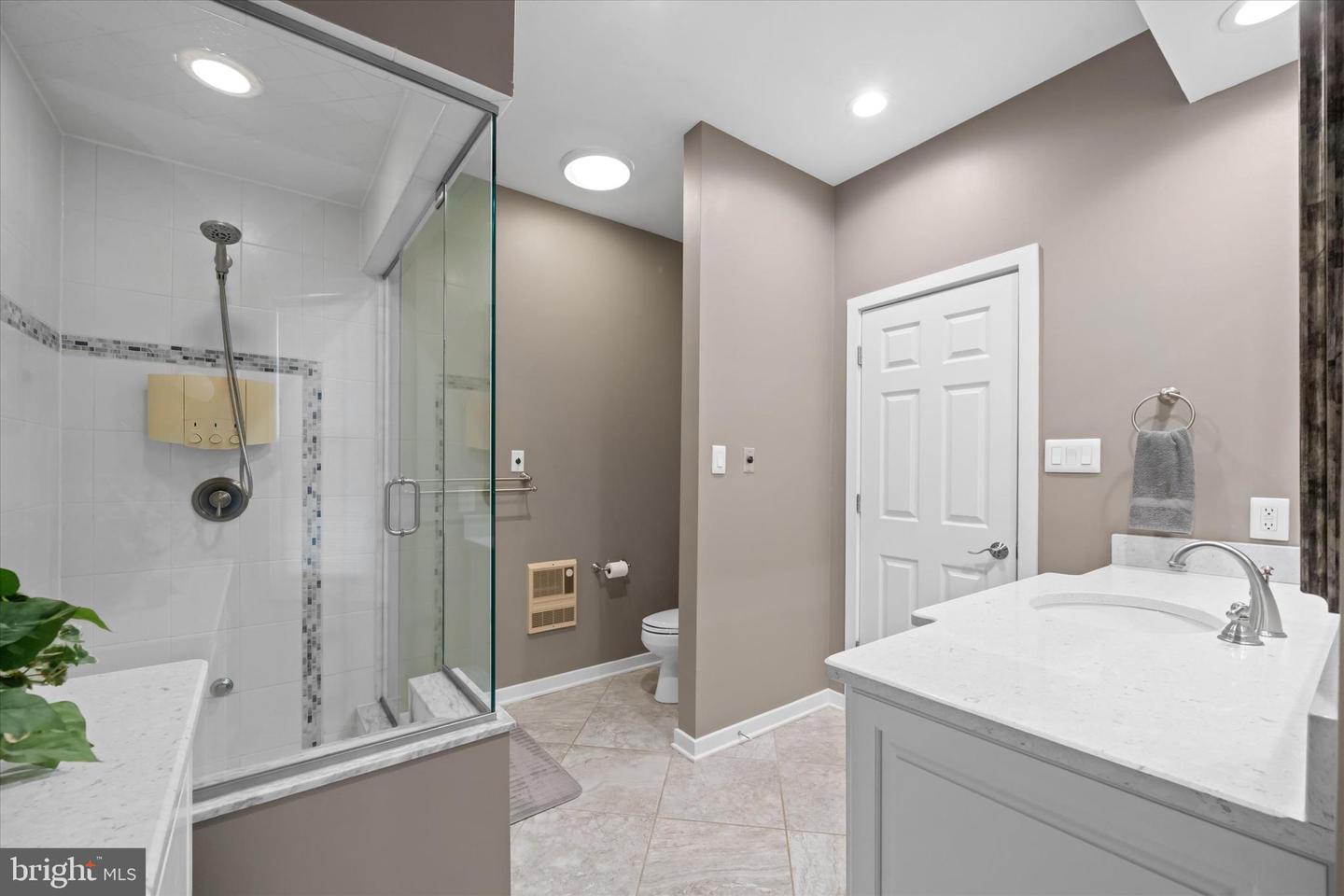 Chesapeake City, Maryland, 21915, United States, 3 Bedrooms Bedrooms, ,4 BathroomsBathrooms,Residential,Active,1914604