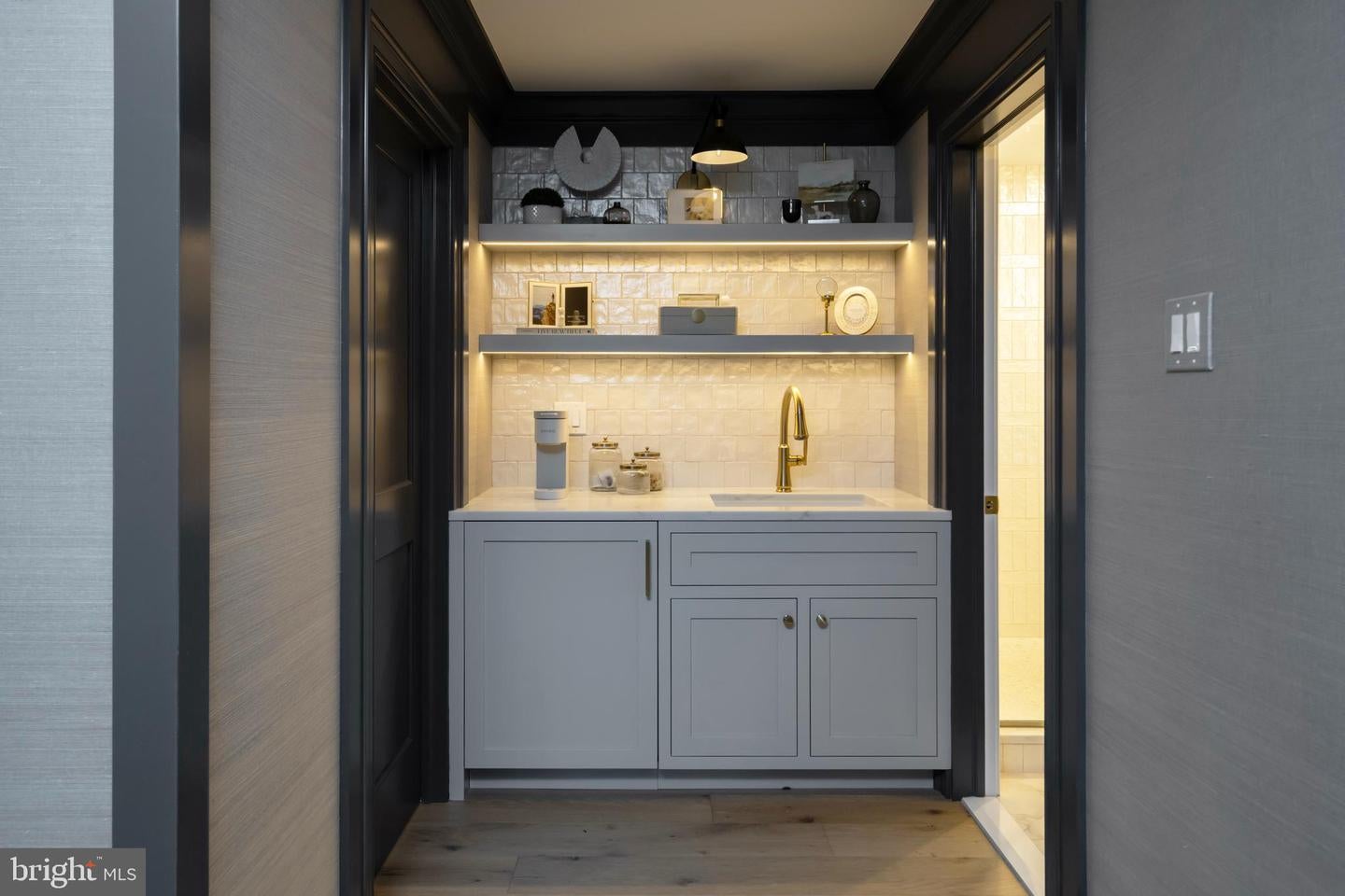 Berwyn, Pennsylvania, 19312, United States, 5 Bedrooms Bedrooms, ,6 BathroomsBathrooms,Residential,Active,1967285