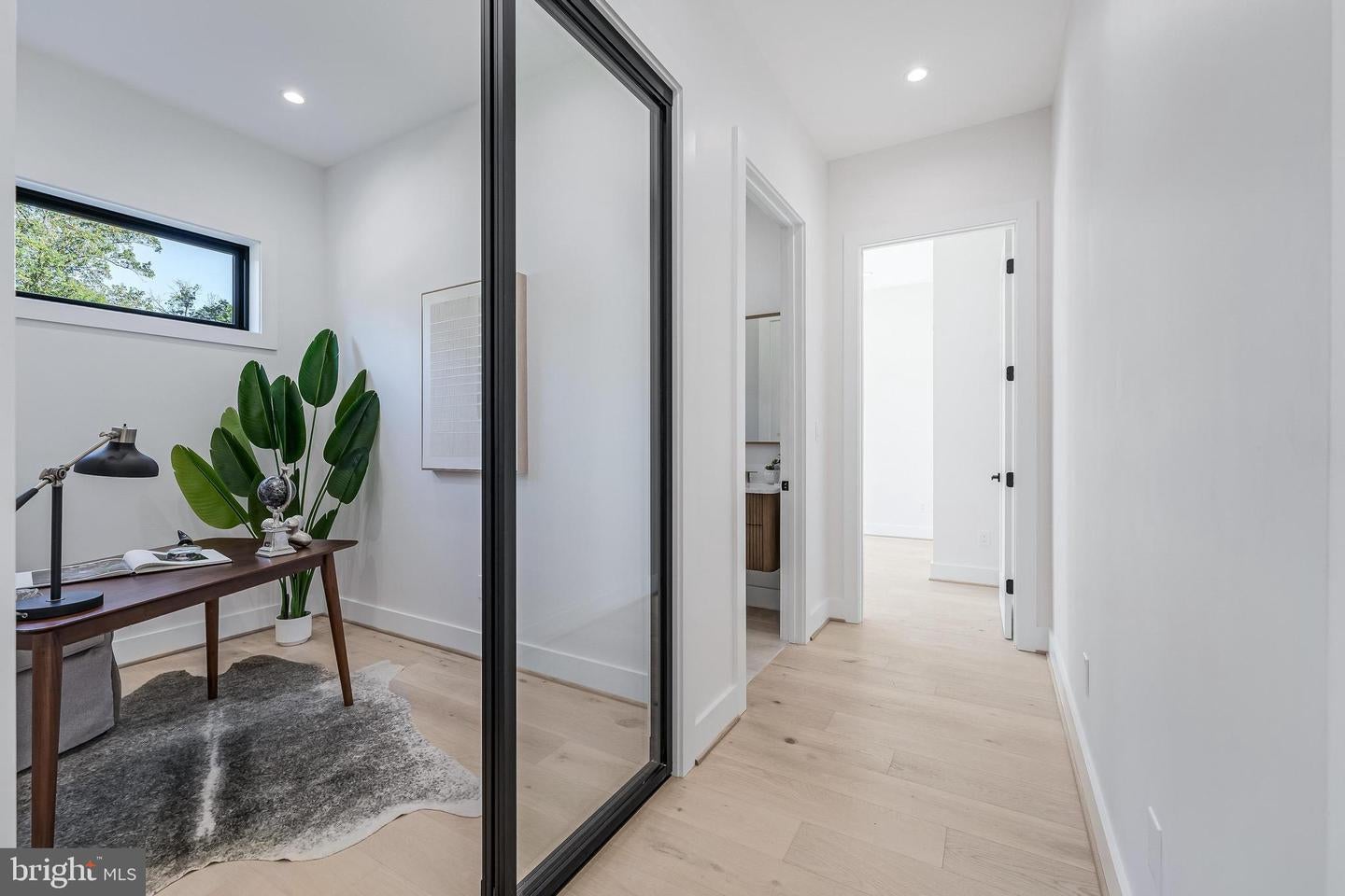 Falls Church, Virginia, 22042, United States, 6 Bedrooms Bedrooms, ,6 BathroomsBathrooms,Residential,Active,1989772