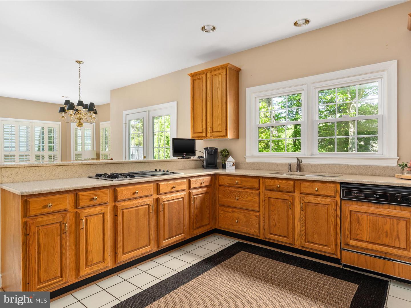 Fairfax Station, Virginia, 22039, United States, 4 Bedrooms Bedrooms, ,4 BathroomsBathrooms,Residential,Active,1905039