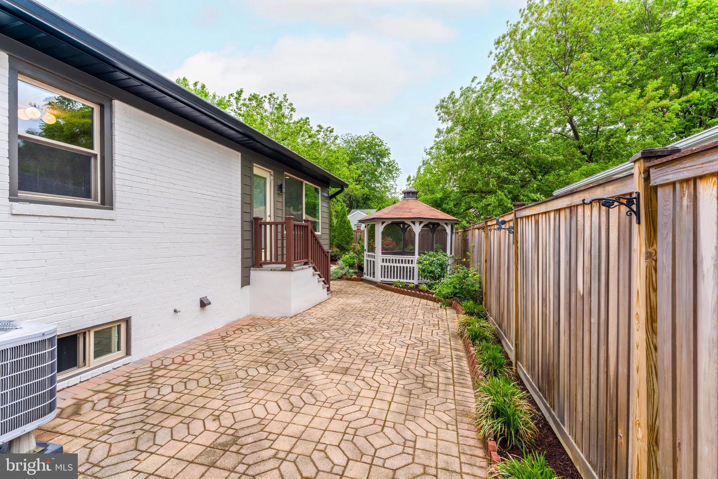 Arlington, Virginia, 22204, United States, 4 Bedrooms Bedrooms, ,3 BathroomsBathrooms,Residential,Active,2045018