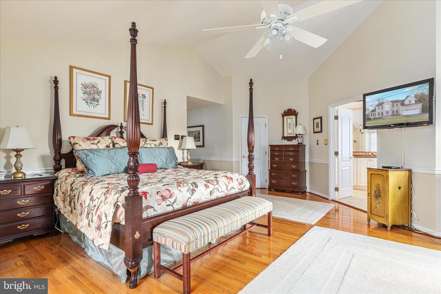 Vienna, Virginia, 22181, United States, 5 Bedrooms Bedrooms, ,4 BathroomsBathrooms,Residential,Active,2010162