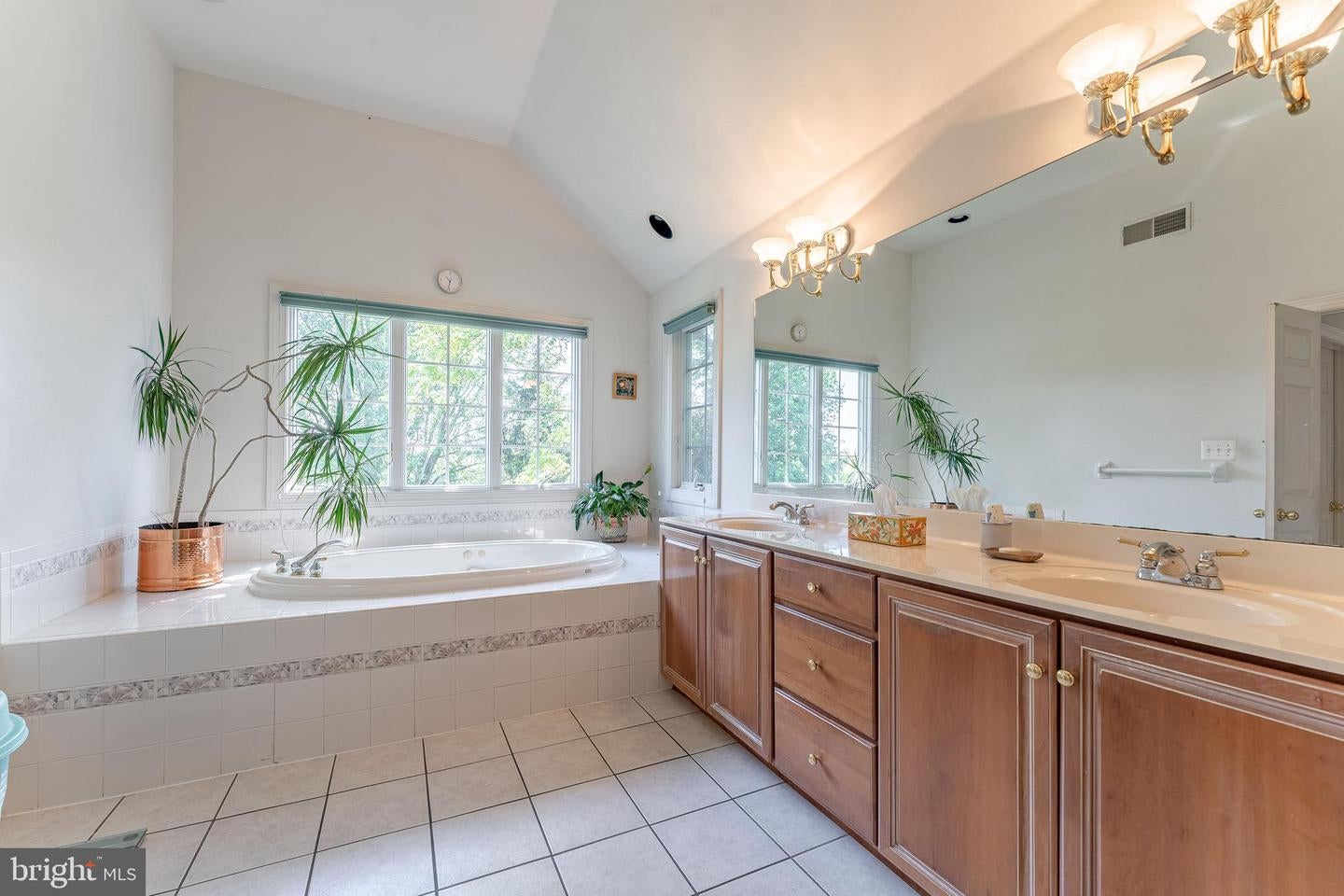 West Chester, Pennsylvania, 19382, United States, 4 Bedrooms Bedrooms, ,4 BathroomsBathrooms,Residential,Active,2051989