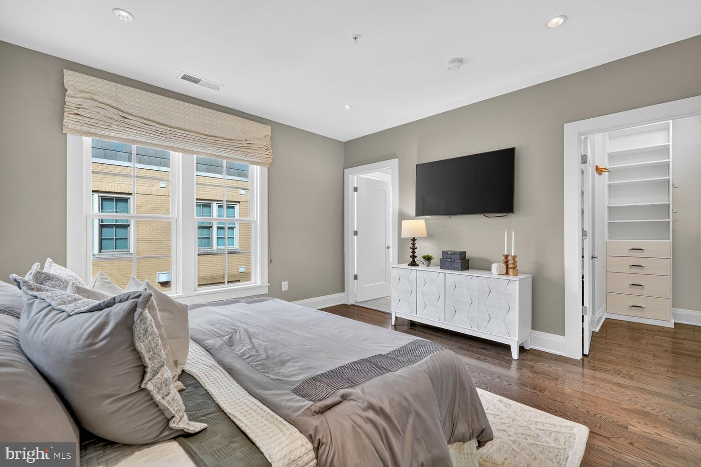 Alexandria, Virginia, 22314, United States, 4 Bedrooms Bedrooms, ,5 BathroomsBathrooms,Residential,Active,1959984