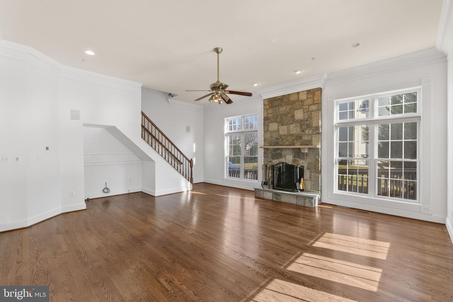 Clarksburg, Maryland, 20871, United States, 5 Bedrooms Bedrooms, ,5 BathroomsBathrooms,Residential,Active,2001354