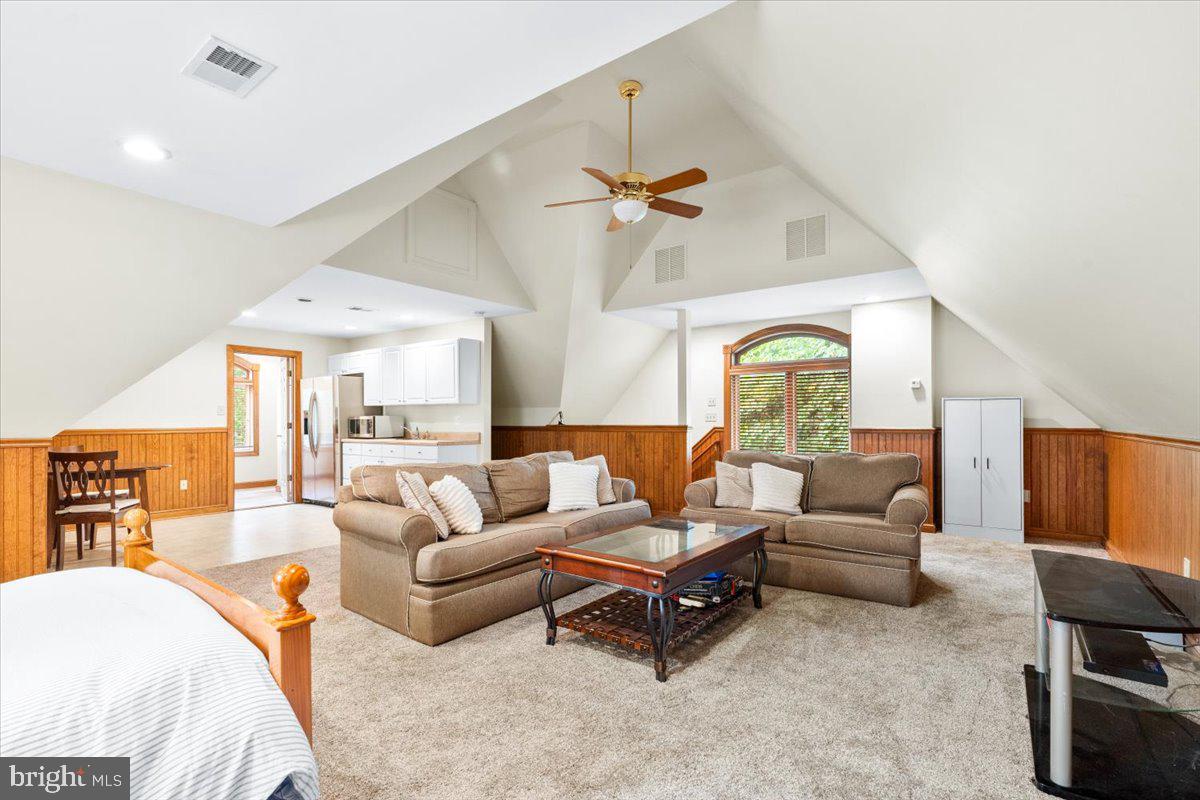 Frederick, Maryland, 21702, United States, 5 Bedrooms Bedrooms, ,8 BathroomsBathrooms,Residential,Active,2002354