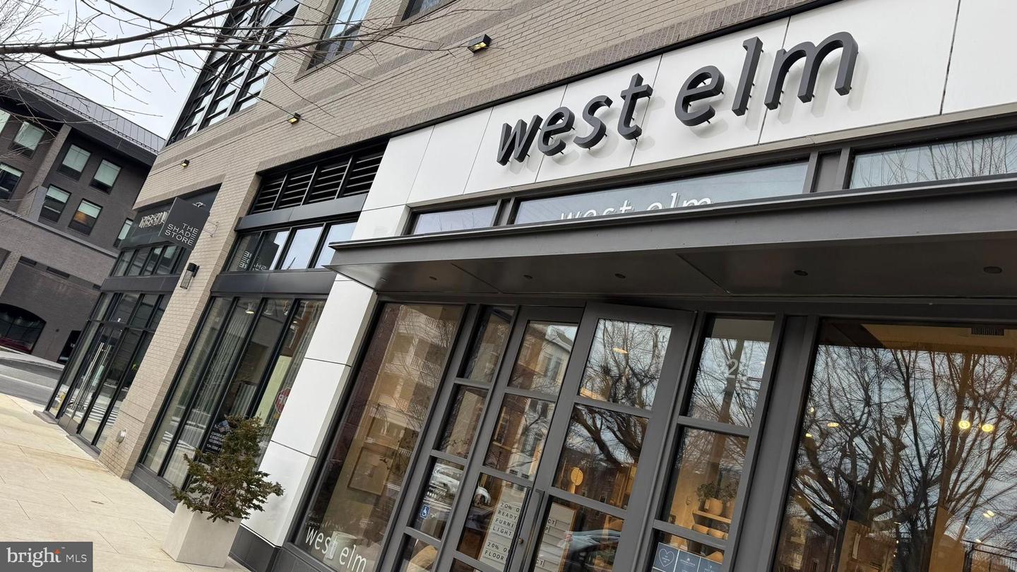 Alexandria, Virginia, 22314, United States, 3 Bedrooms Bedrooms, ,4 BathroomsBathrooms,Residential,Active,1933713