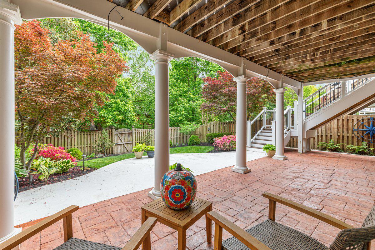 Leesburg, Virginia, 20176, United States, 4 Bedrooms Bedrooms, ,5 BathroomsBathrooms,Residential,Active,2044548