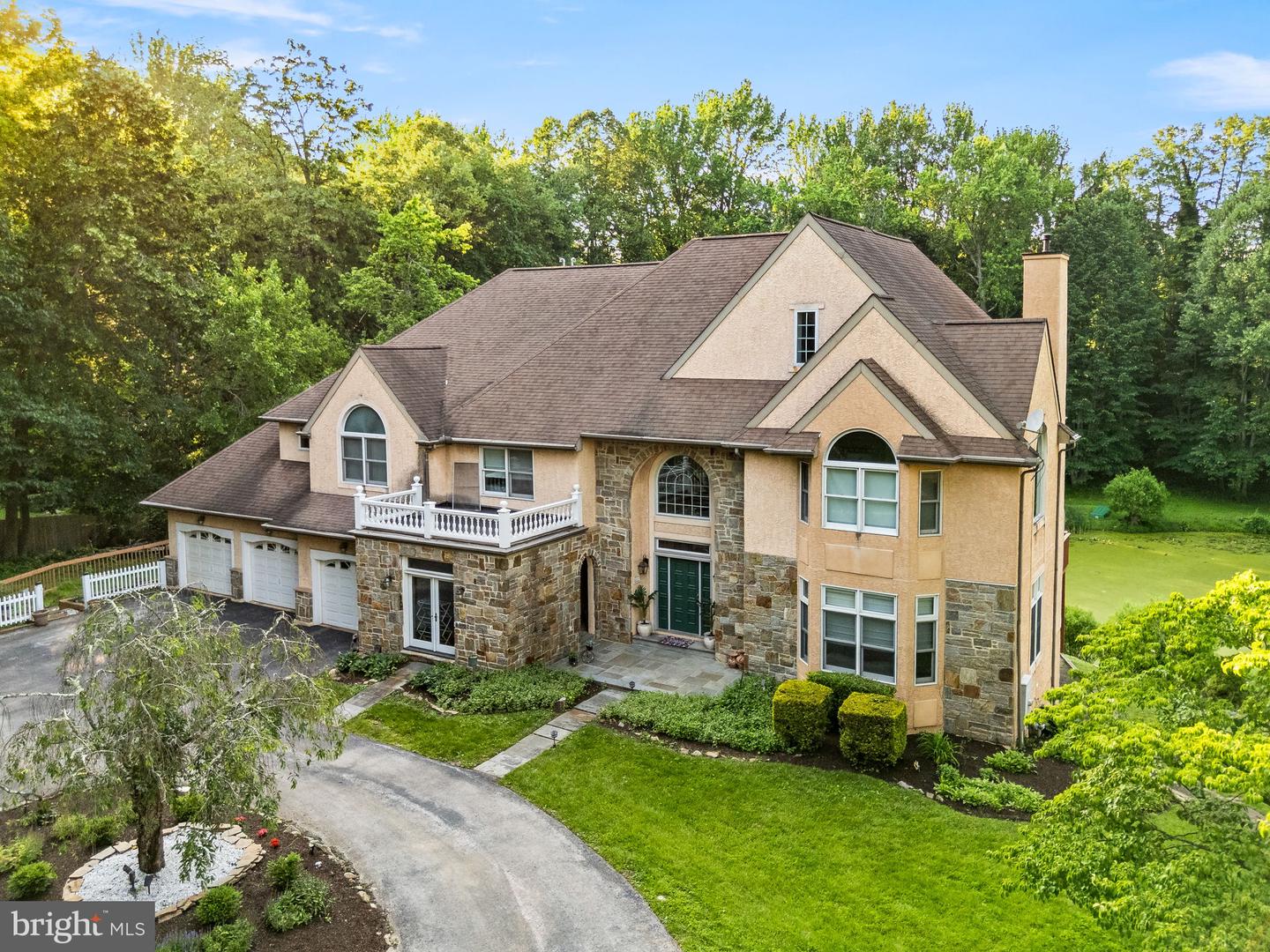 Wallingford, Pennsylvania, 19086, United States, 5 Bedrooms Bedrooms, ,6 BathroomsBathrooms,Residential,Active,1869134