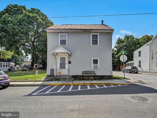 352 W QUEEN ST, ANNVILLE, PA 17003 - Image 1