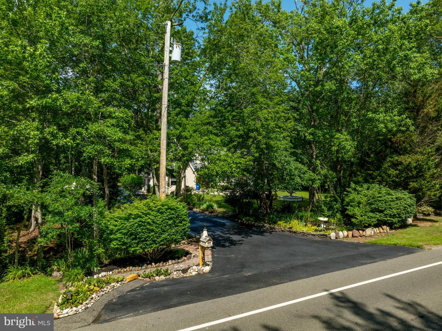 Manahawkin, New Jersey, 08050, United States, 4 Bedrooms Bedrooms, ,3 BathroomsBathrooms,Residential,Active,1879973