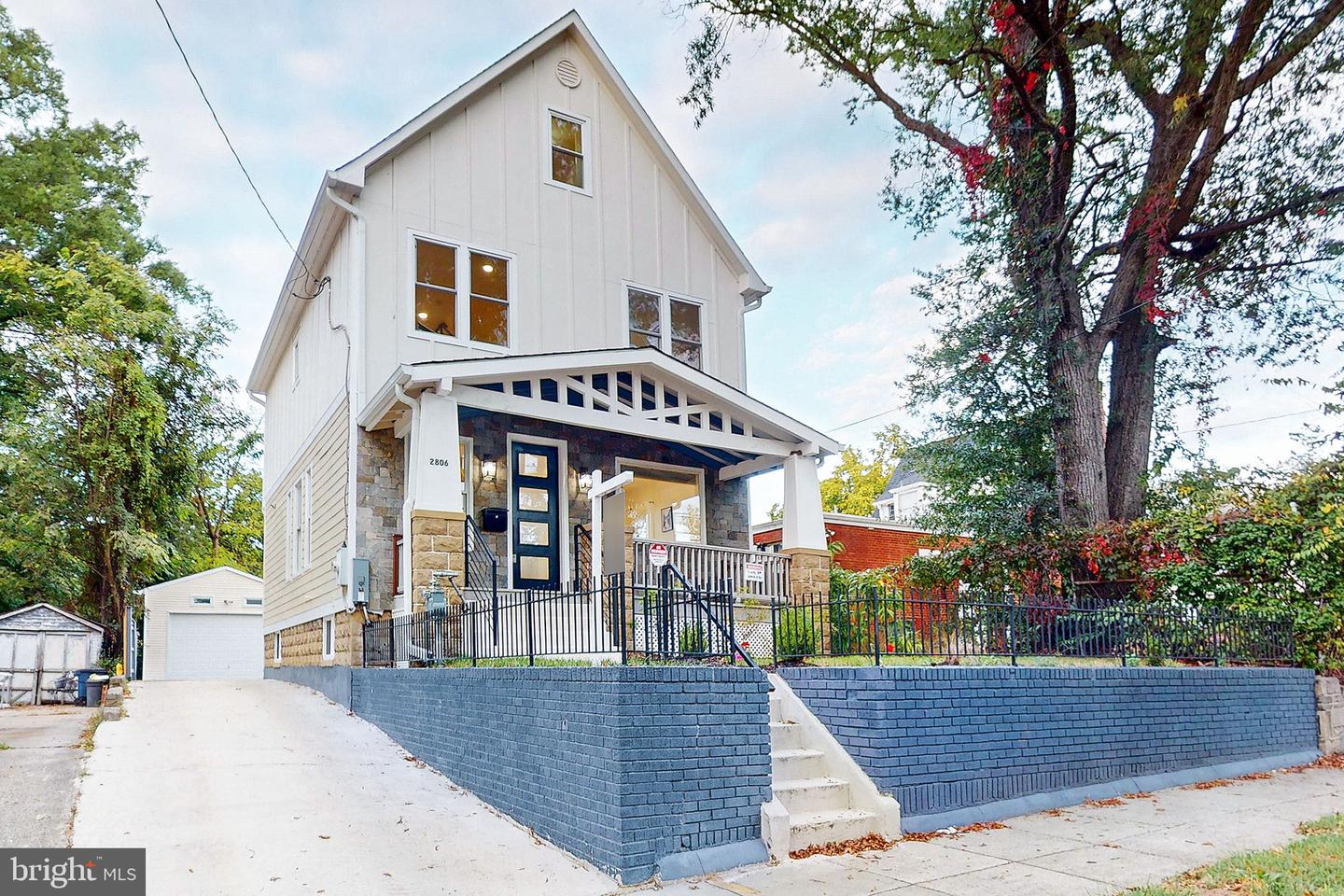 Washington, District Of Columbia, 20018, United States, 6 Bedrooms Bedrooms, ,5 BathroomsBathrooms,Residential,Active,1964489