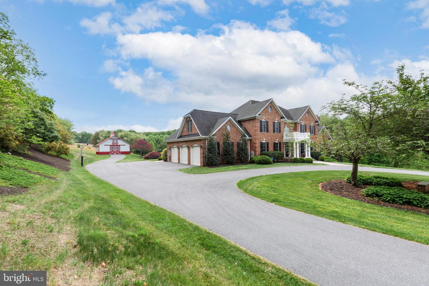 New Windsor, Maryland, 21776, United States, ,5 BathroomsBathrooms,Residential,Active,1829926