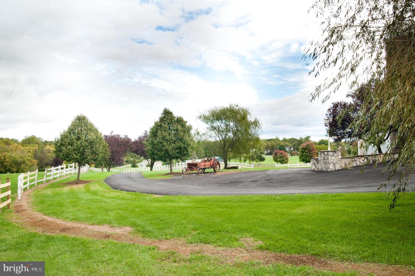 Martinsburg, West Virginia, 25404, United States, 5 Bedrooms Bedrooms, ,3 BathroomsBathrooms,Residential,Active,1936417