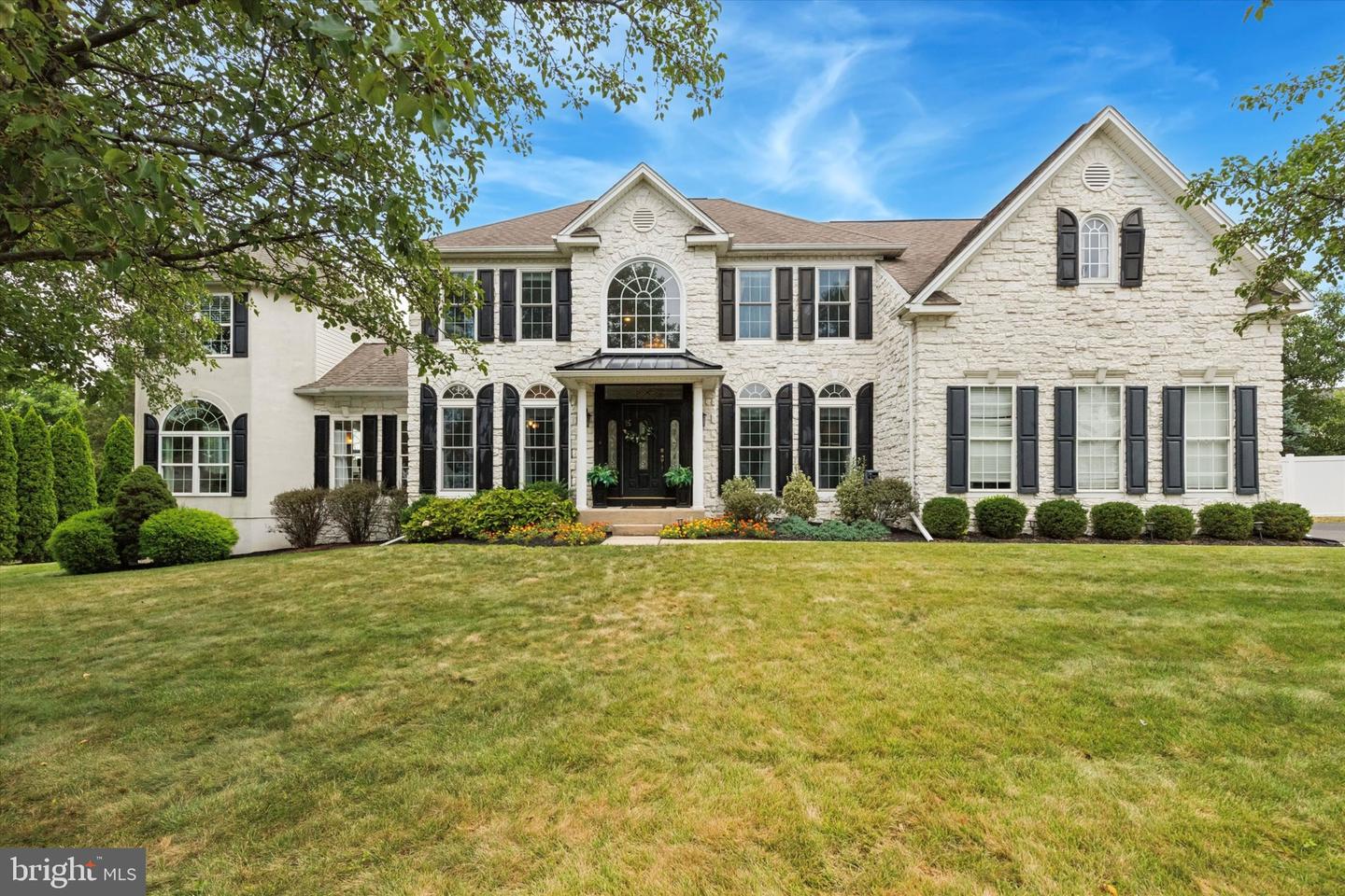 Warrington, Pennsylvania, 18976, United States, 4 Bedrooms Bedrooms, ,3 BathroomsBathrooms,Residential,Active,1920279