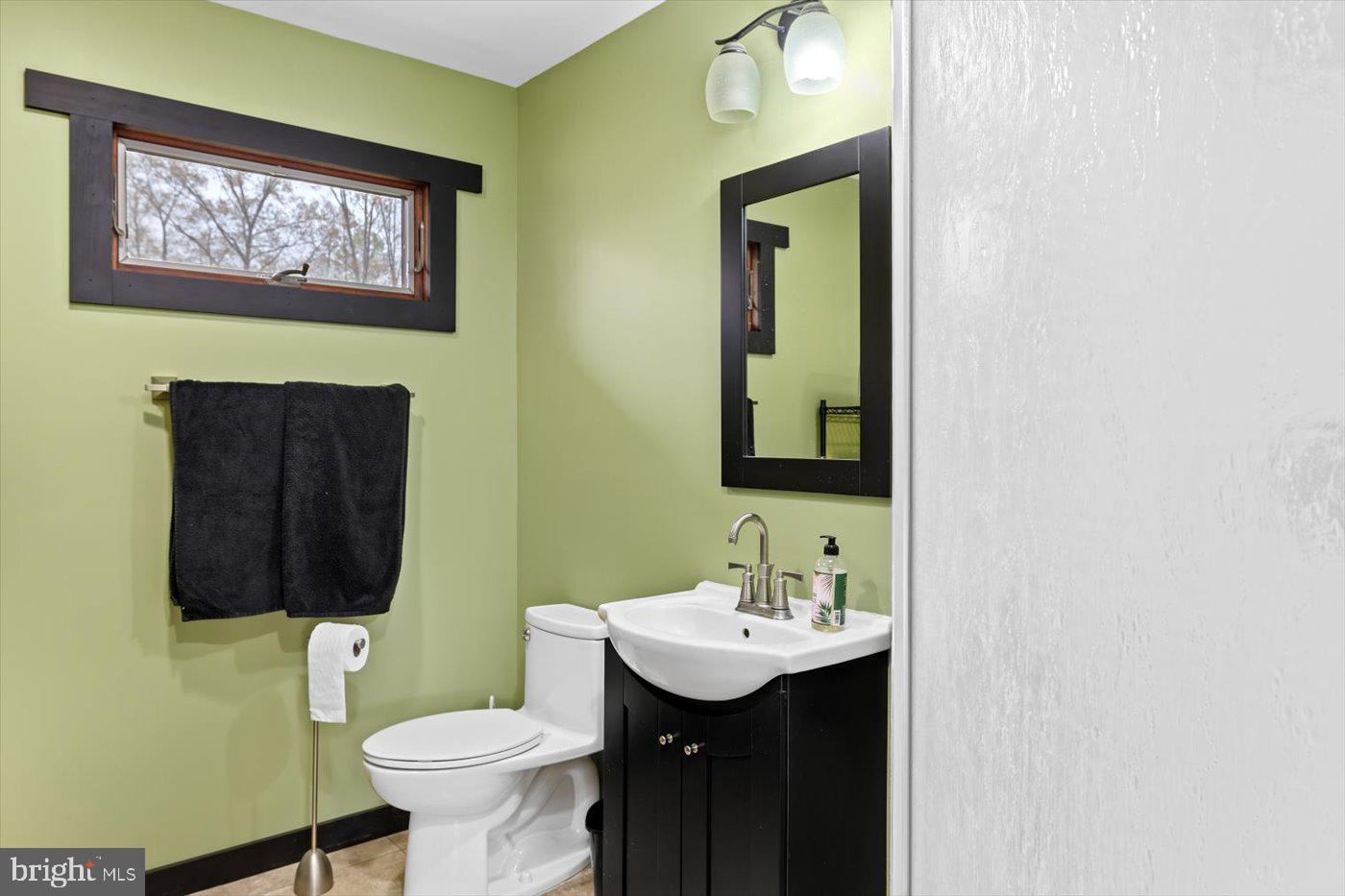 Rhoadesville, Virginia, 22542, United States, 3 Bedrooms Bedrooms, ,3 BathroomsBathrooms,Residential,Active,1769999