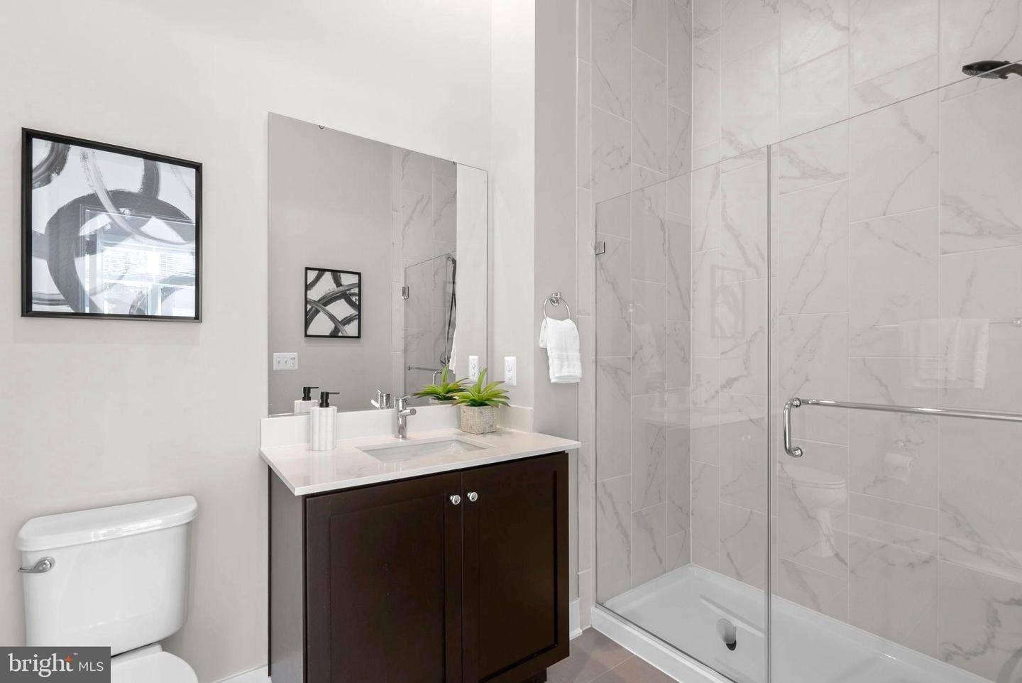 Rockville, Maryland, 20852, United States, 5 Bedrooms Bedrooms, ,5 BathroomsBathrooms,Residential,Active,2044158