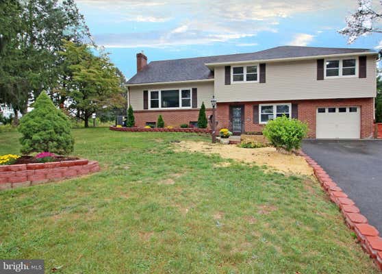 2300 MAYFAIR DR, LANCASTER, PA 17603 - Image 1