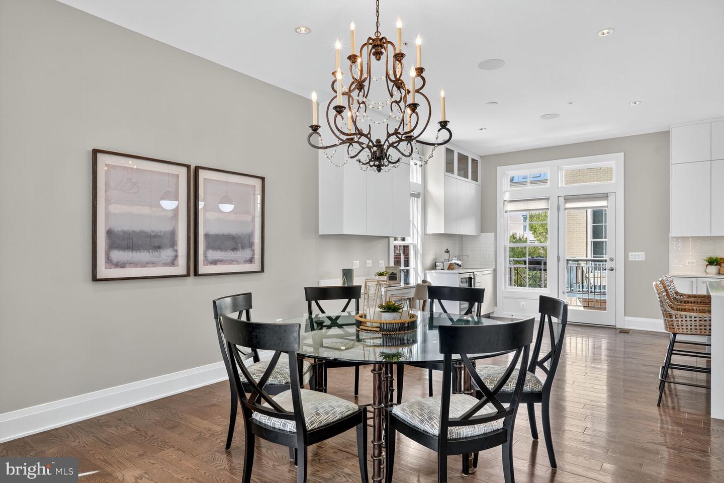 Alexandria, Virginia, 22314, United States, 4 Bedrooms Bedrooms, ,5 BathroomsBathrooms,Residential,Active,1959984