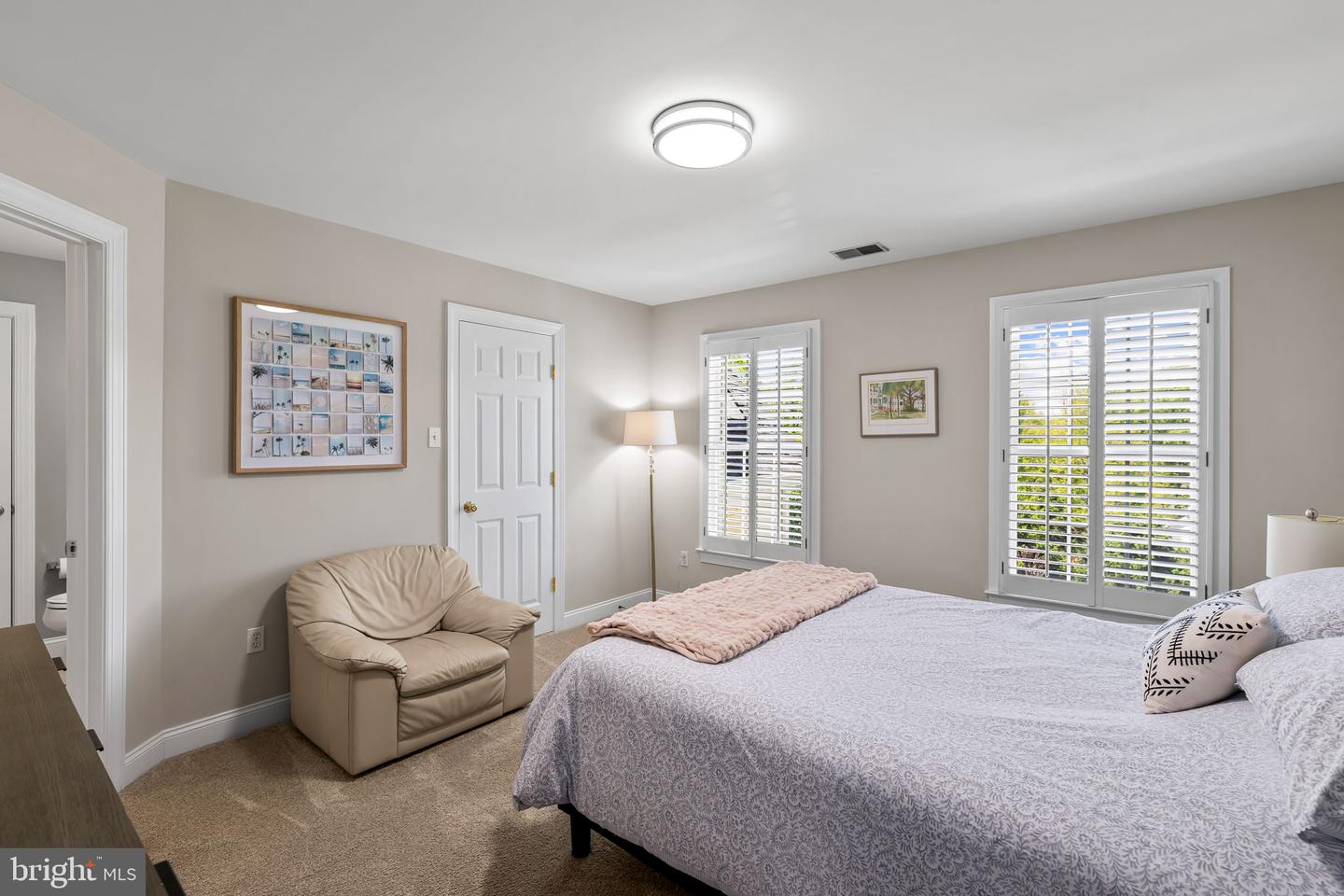 Ellicott City, Maryland, 21042, United States, 5 Bedrooms Bedrooms, ,5 BathroomsBathrooms,Residential,Active,2044187