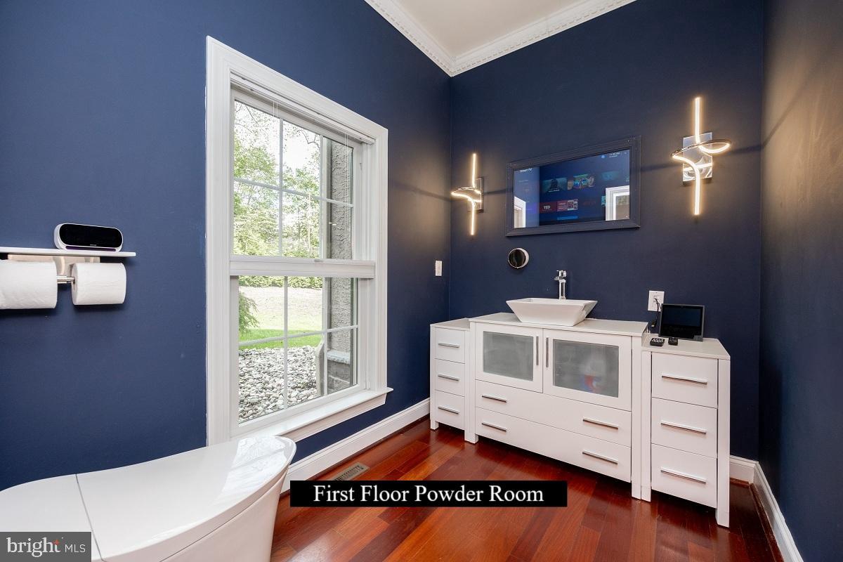 Landenberg, Pennsylvania, 19350, United States, 5 Bedrooms Bedrooms, ,6 BathroomsBathrooms,Residential,Active,1965819