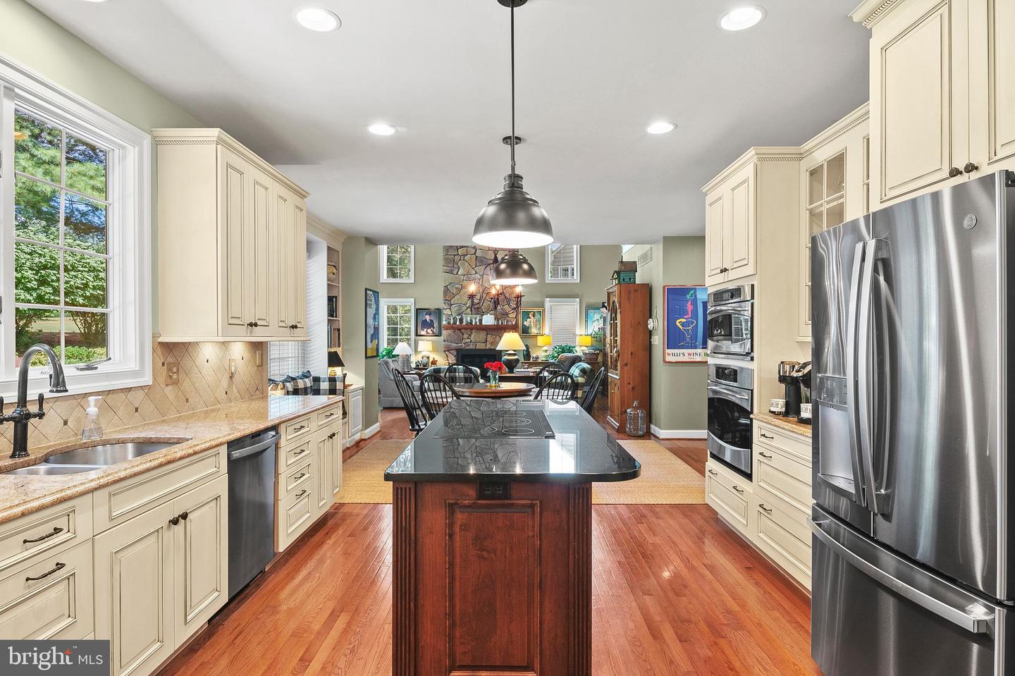 Columbia, Maryland, 21044, United States, 4 Bedrooms Bedrooms, ,3 BathroomsBathrooms,Residential,Active,1934807