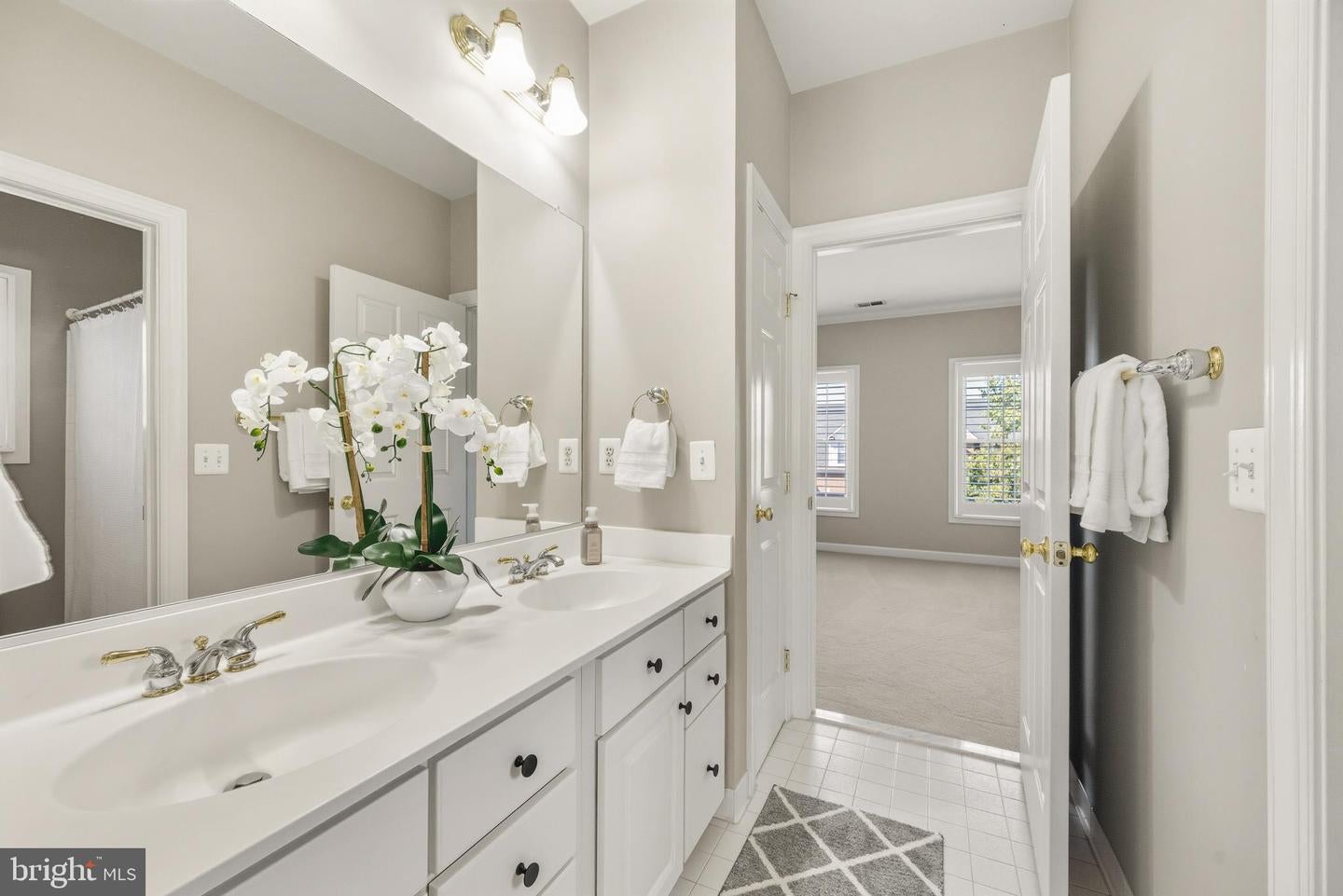 Haymarket, Virginia, 20169, United States, 5 Bedrooms Bedrooms, ,5 BathroomsBathrooms,Residential,Active,1961953