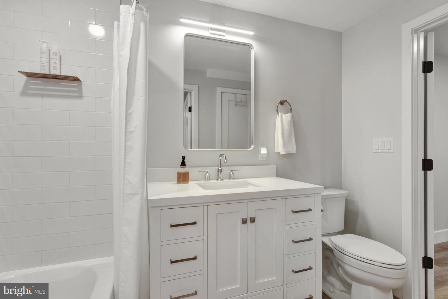 Rehoboth Beach, Delaware, 19971, United States, 5 Bedrooms Bedrooms, ,4 BathroomsBathrooms,Residential,Active,1945511