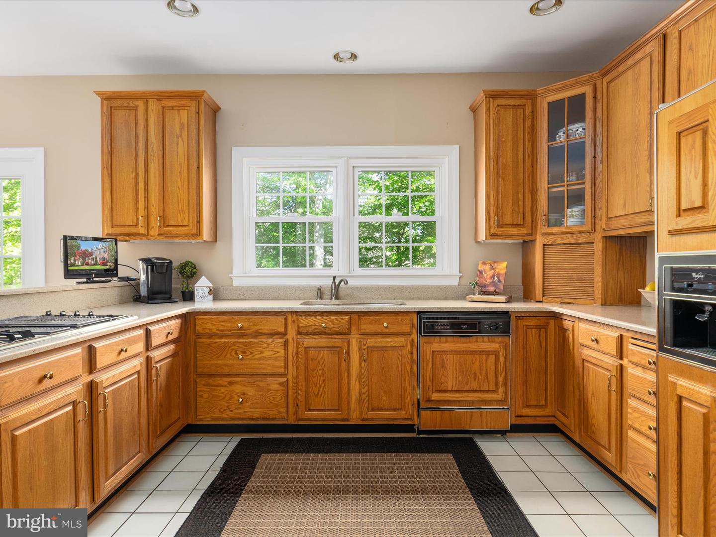 Fairfax Station, Virginia, 22039, United States, 4 Bedrooms Bedrooms, ,4 BathroomsBathrooms,Residential,Active,1905039