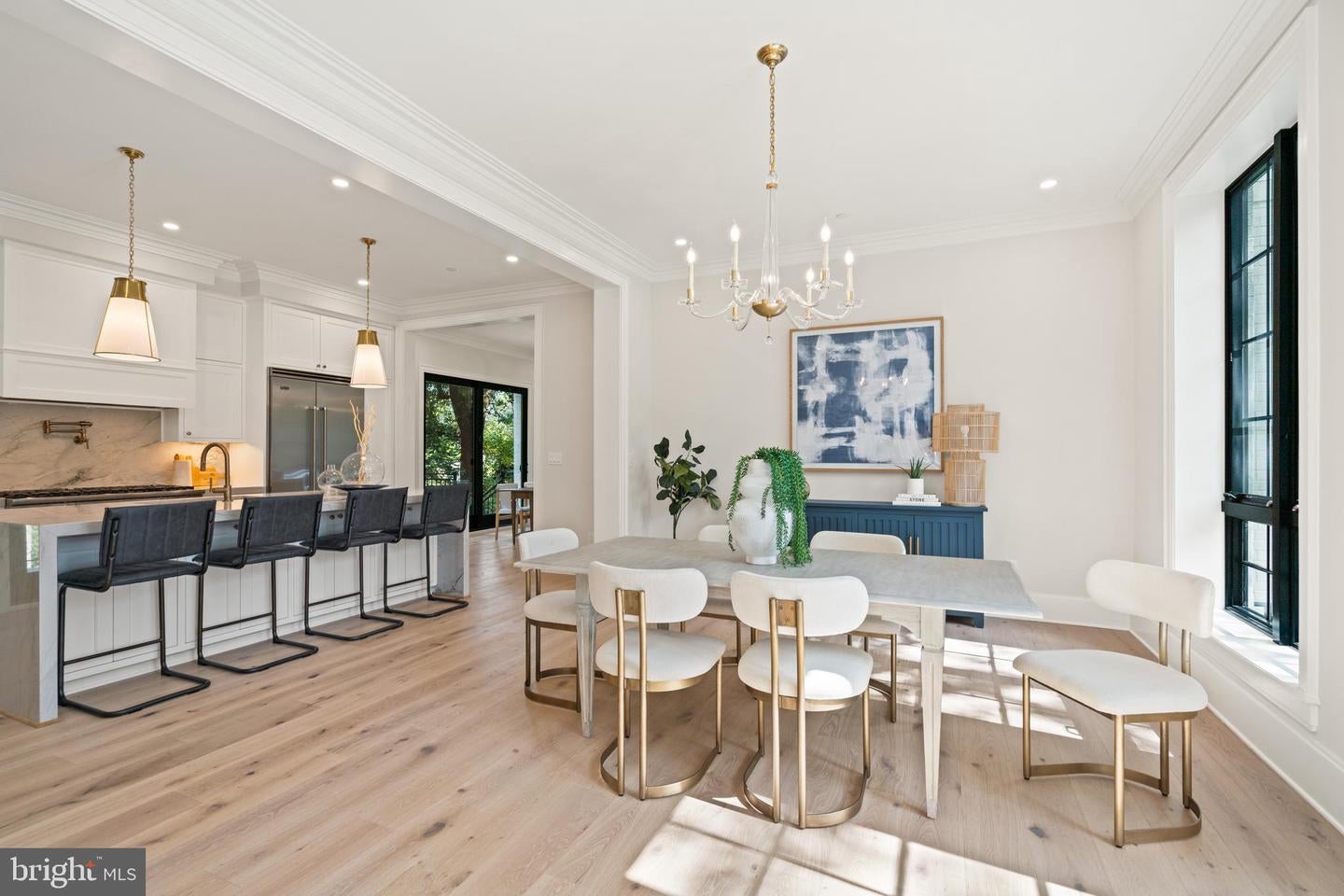 Washington, District Of Columbia, 20016, United States, 6 Bedrooms Bedrooms, ,8 BathroomsBathrooms,Residential,Active,1934802