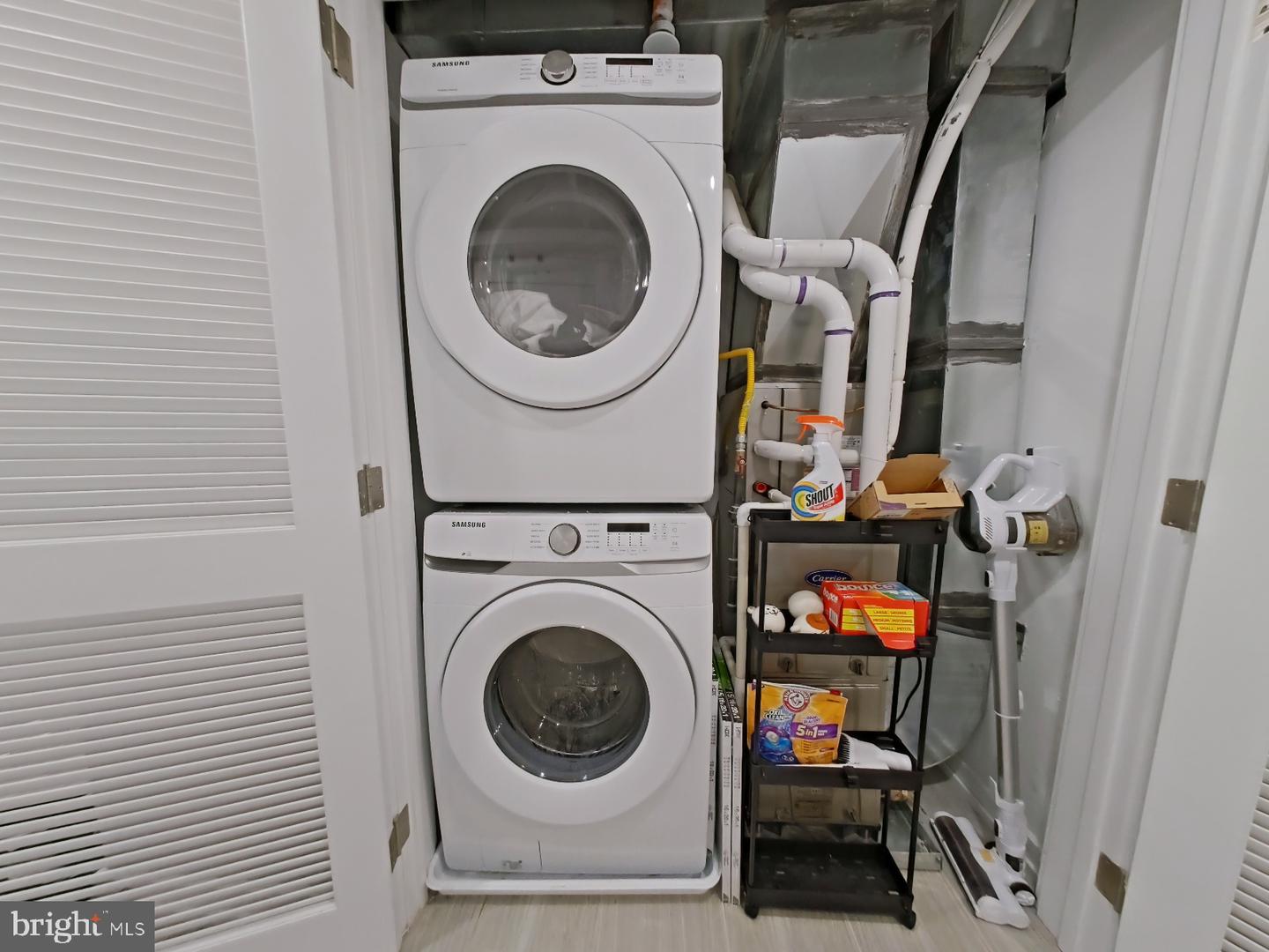 Philadelphia, Pennsylvania, 19130, United States, ,Residential,Active,1952052