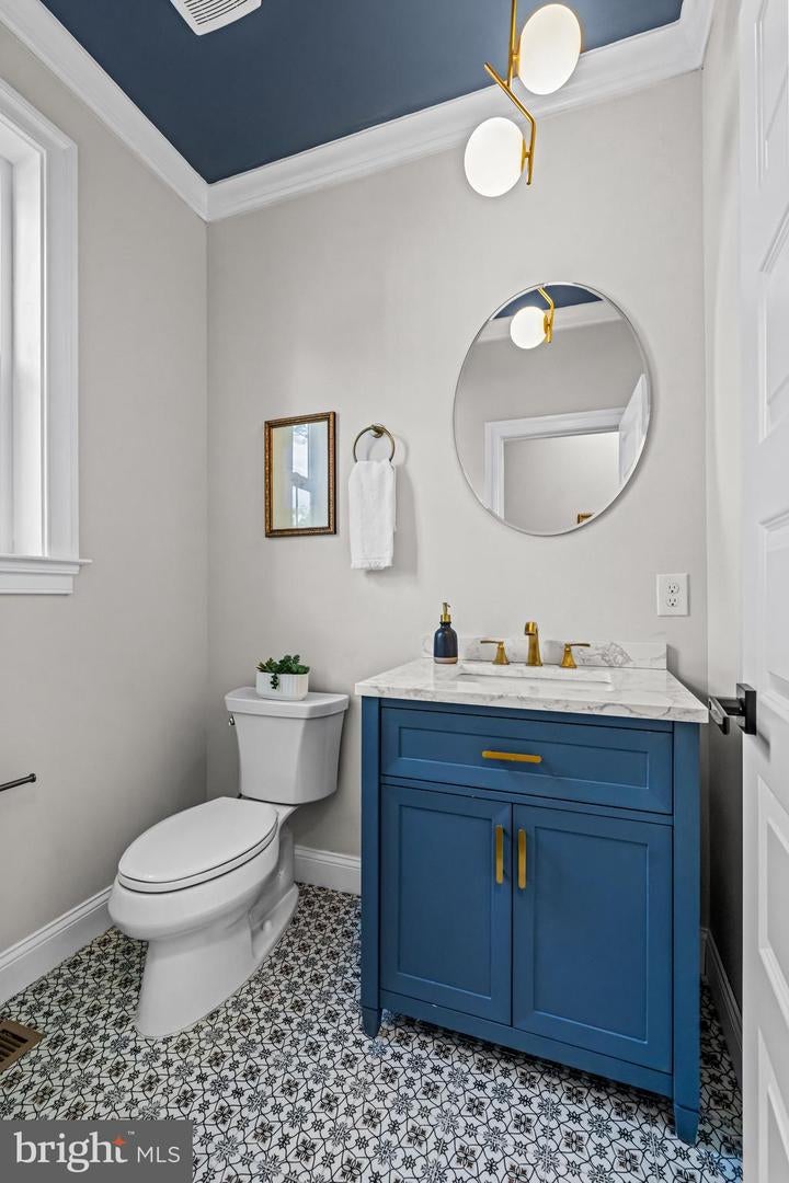 Haddonfield, New Jersey, 08033, United States, 4 Bedrooms Bedrooms, ,4 BathroomsBathrooms,Residential,Active,1886827