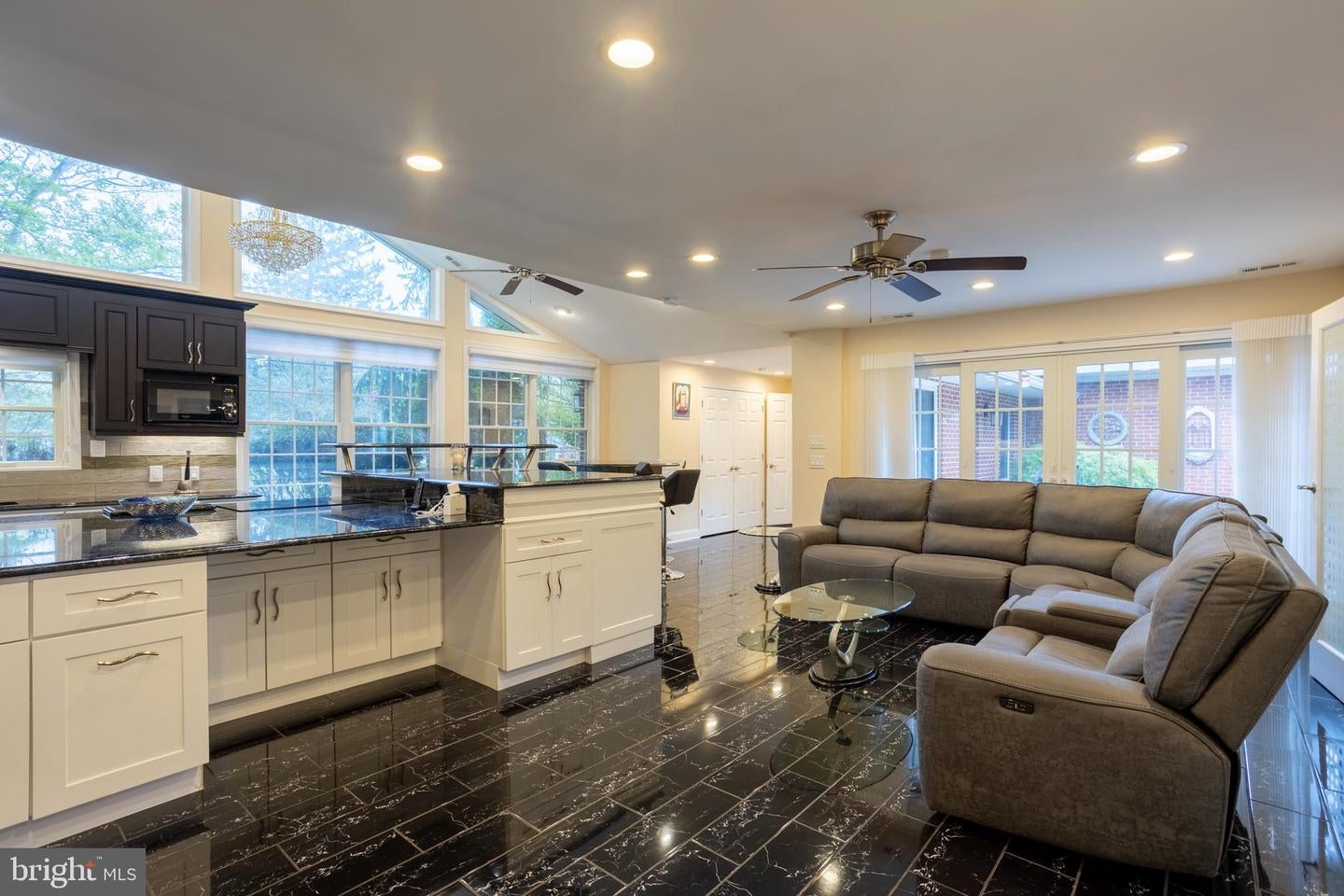 Baltimore, Maryland, 21208, United States, 7 Bedrooms Bedrooms, ,7 BathroomsBathrooms,Residential,Active,2043436