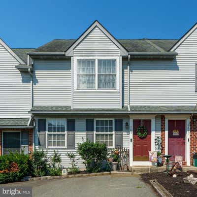 205 QUAKING ASPEN LN, MARIETTA, PA 17547 - Image 1