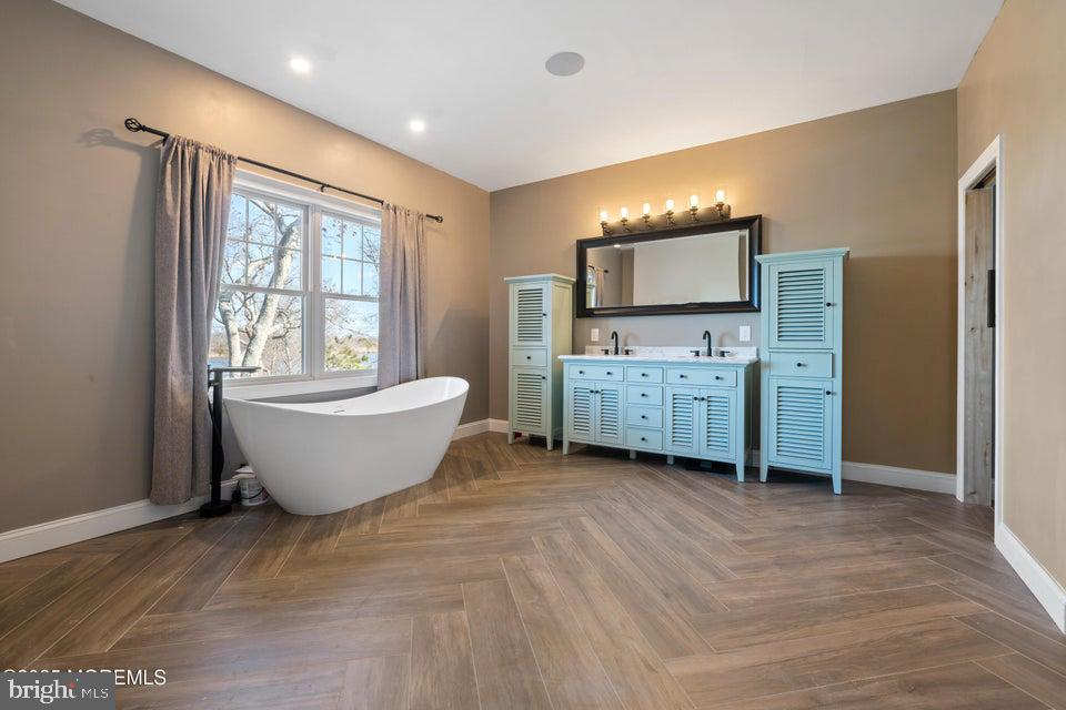 Waretown, New Jersey, 08758, United States, 4 Bedrooms Bedrooms, ,3 BathroomsBathrooms,Residential,Active,1904173